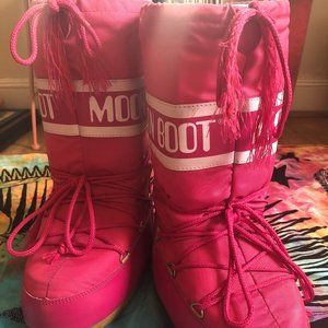 PINK Moon Boot (original)